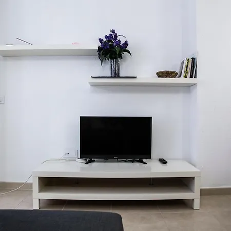2h Apartment *